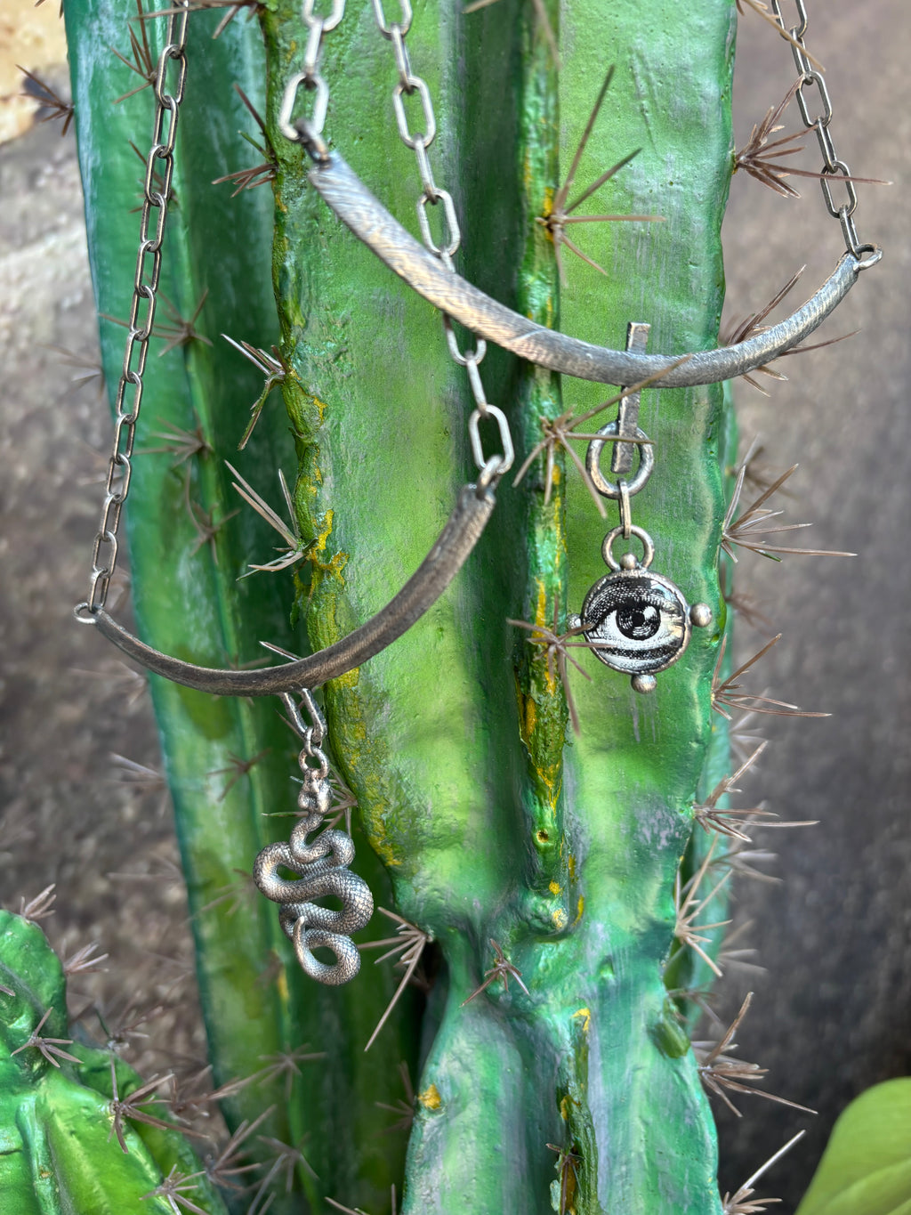 Collar Necklace Eye