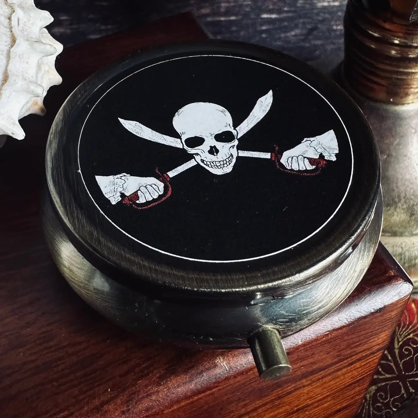 Solid Perfume Lover's Cutlass