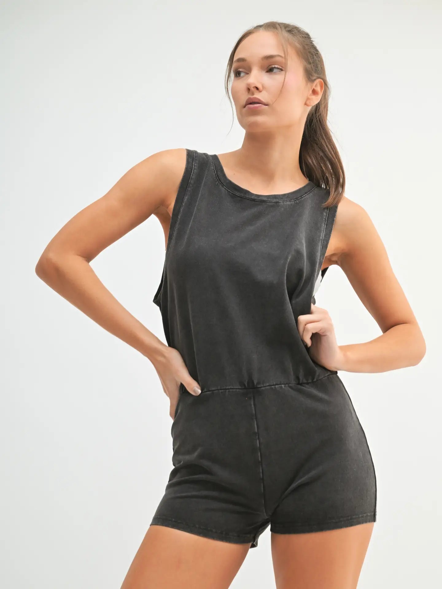 Mineral Wash Muscle Tee Jumper