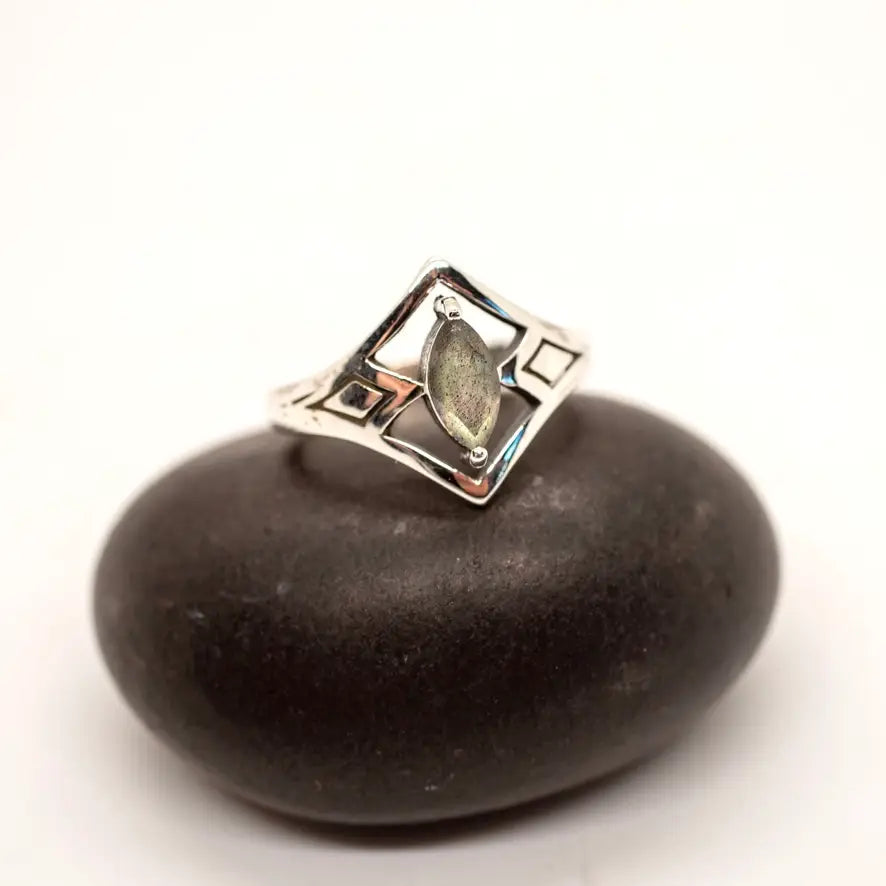 Mystic Labradorite Ring Silver