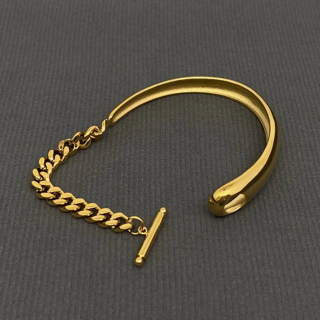 Half Chain Toggle Bracelet Gold