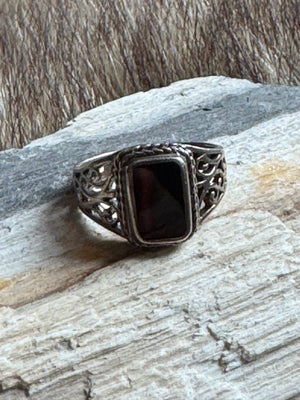 Vintage Sterling Filigree Onyx Ring Size 8