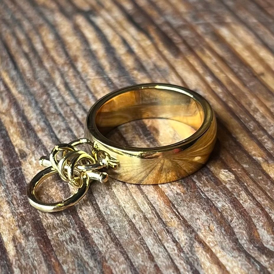 Knocker Ring Gold