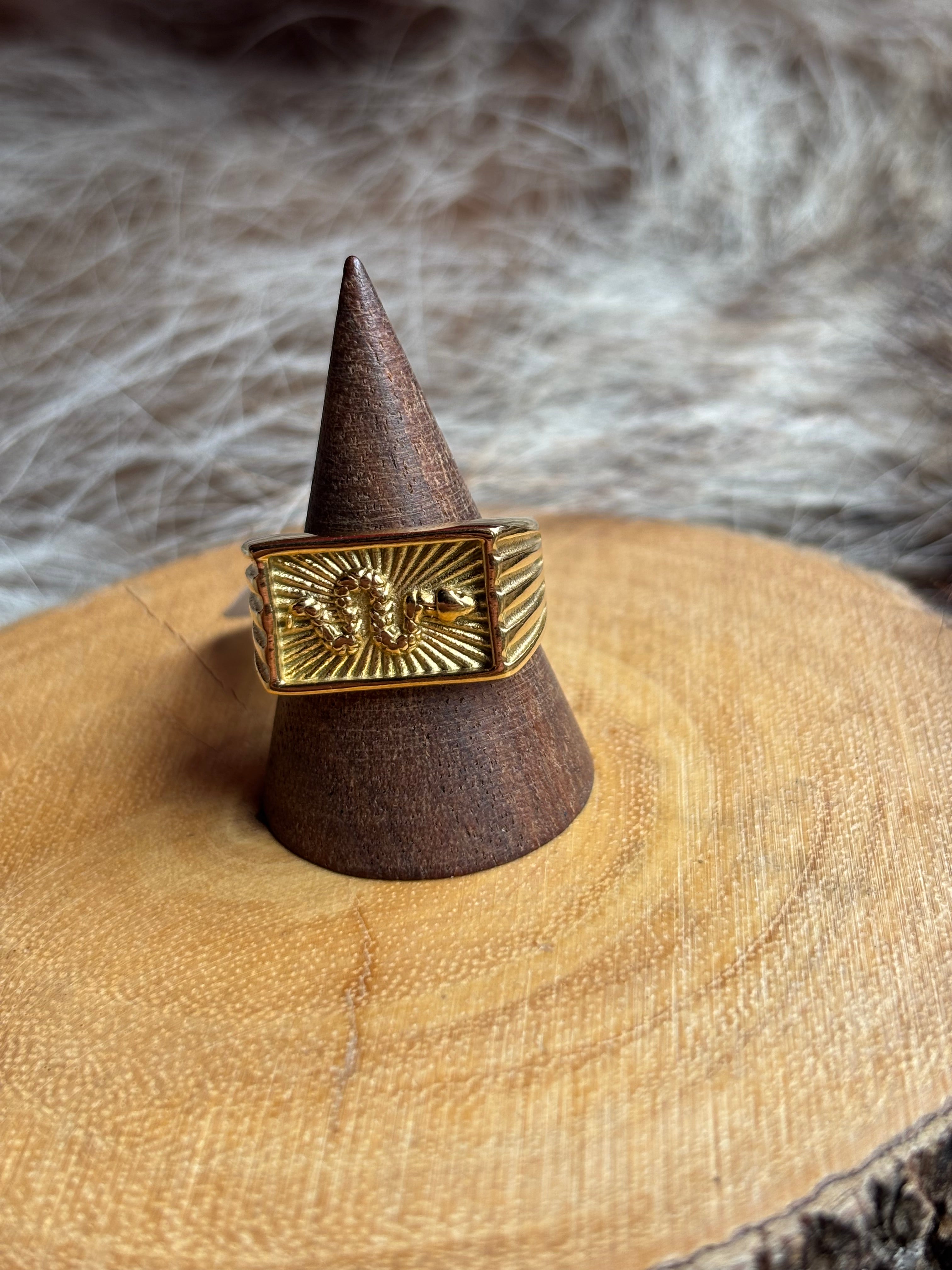 Snake Signet Ring Gold