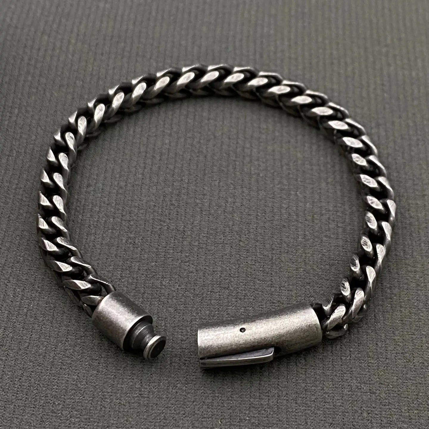 Roll Chain Bracelet