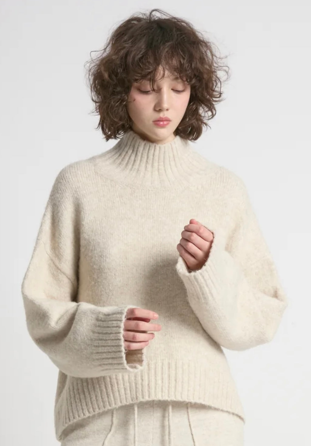 Chunky Mockneck Sweater Beige