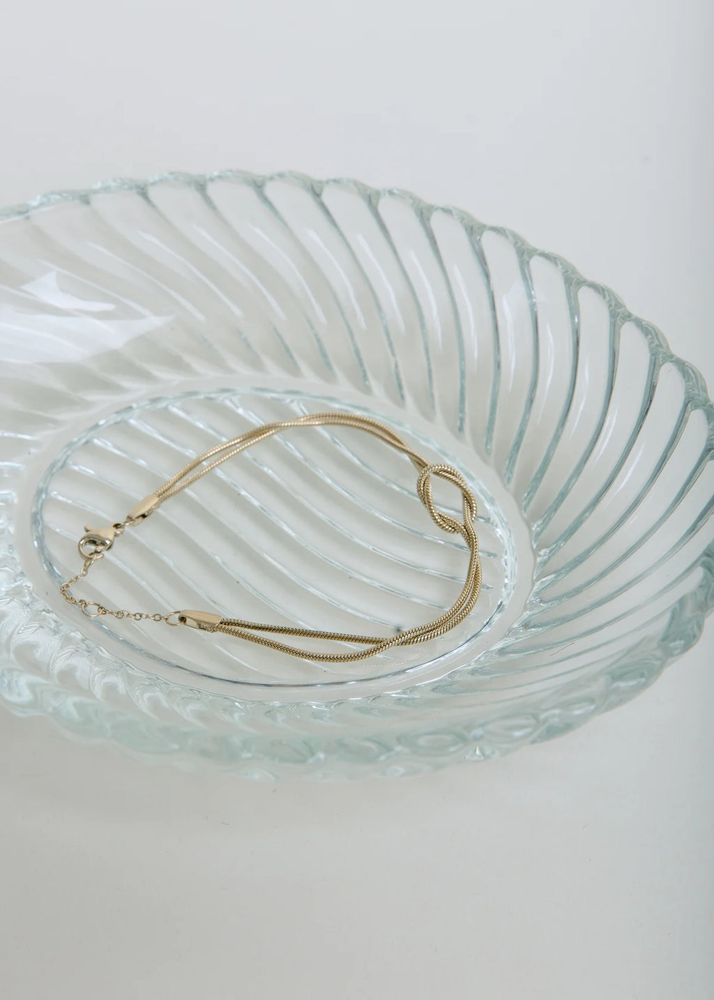 Tie The Knot Bracelet Gold