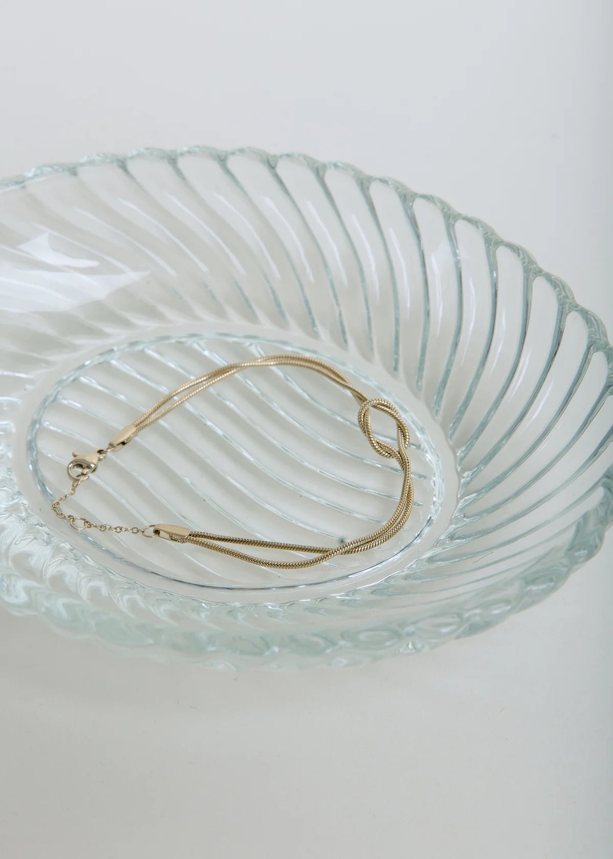 Tie The Knot Bracelet Gold