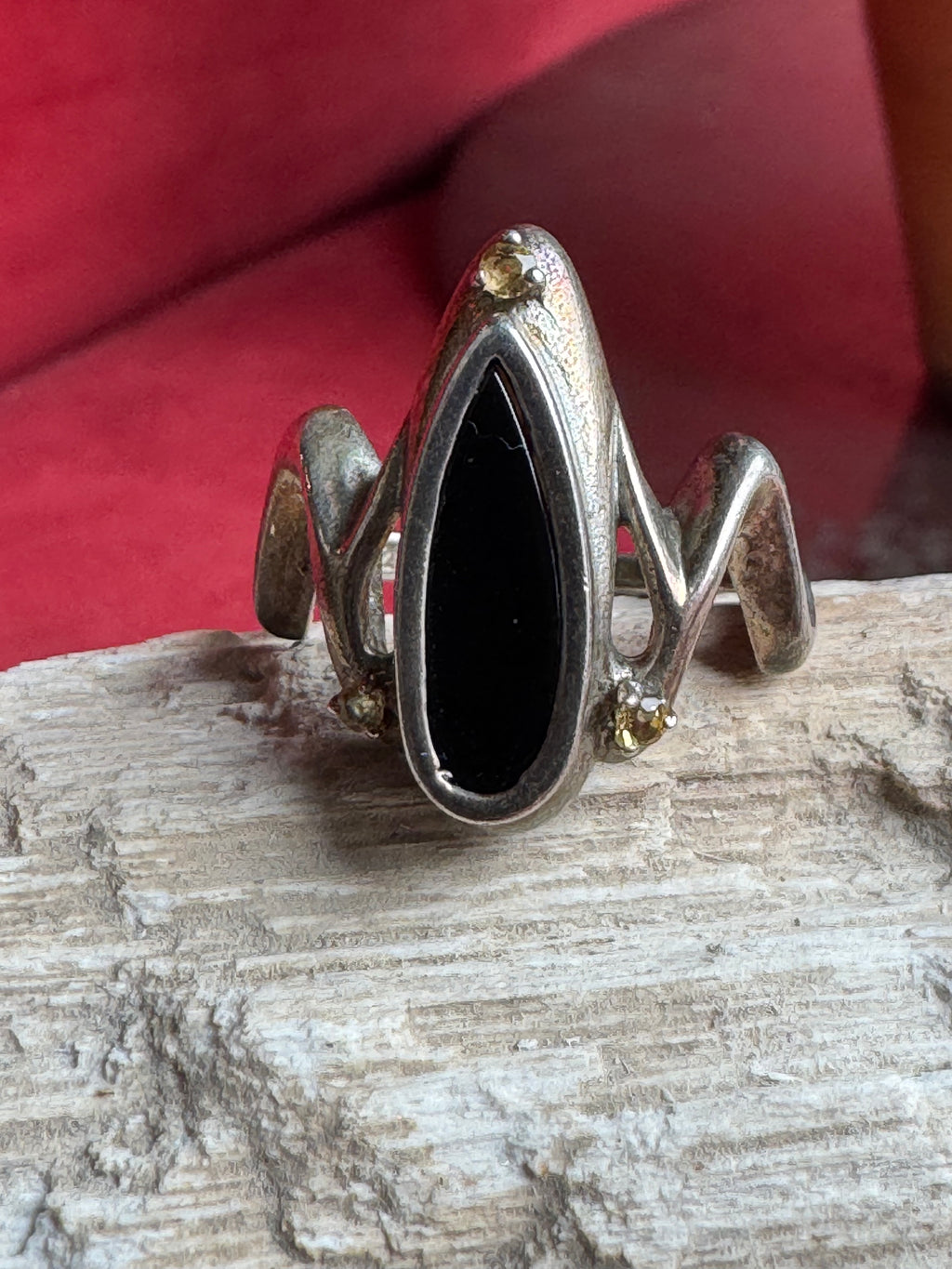 Vintage Sterling Onyx Wavy Point Ring Size 8