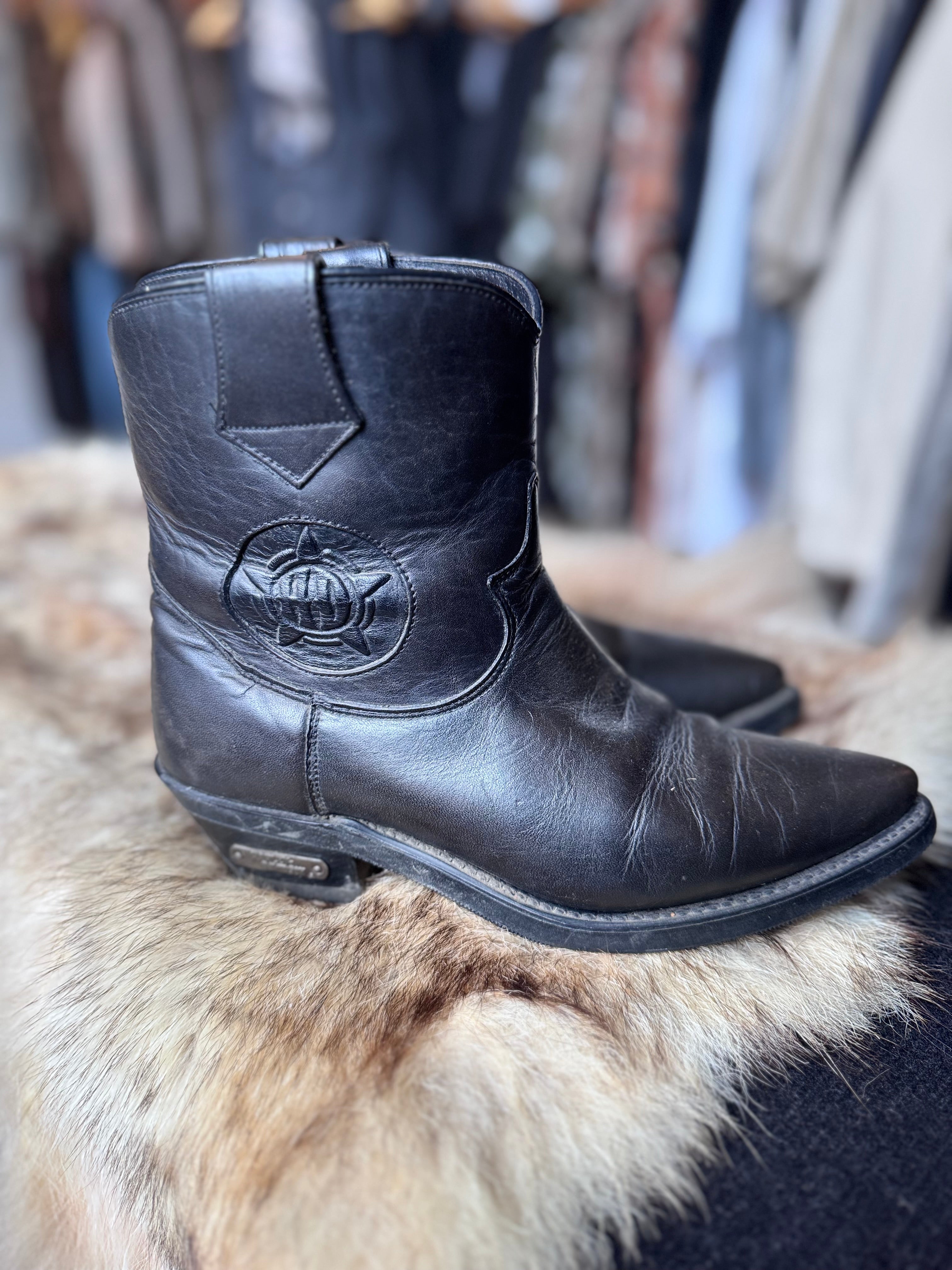 Vintage Short Cowboy Harley Boots Women’s Size 8