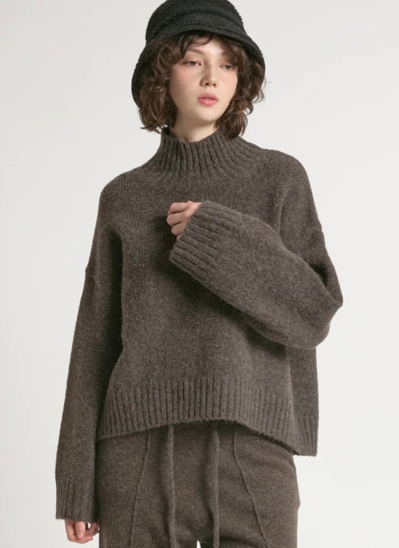 Chunky Mockneck Sweater Mocha
