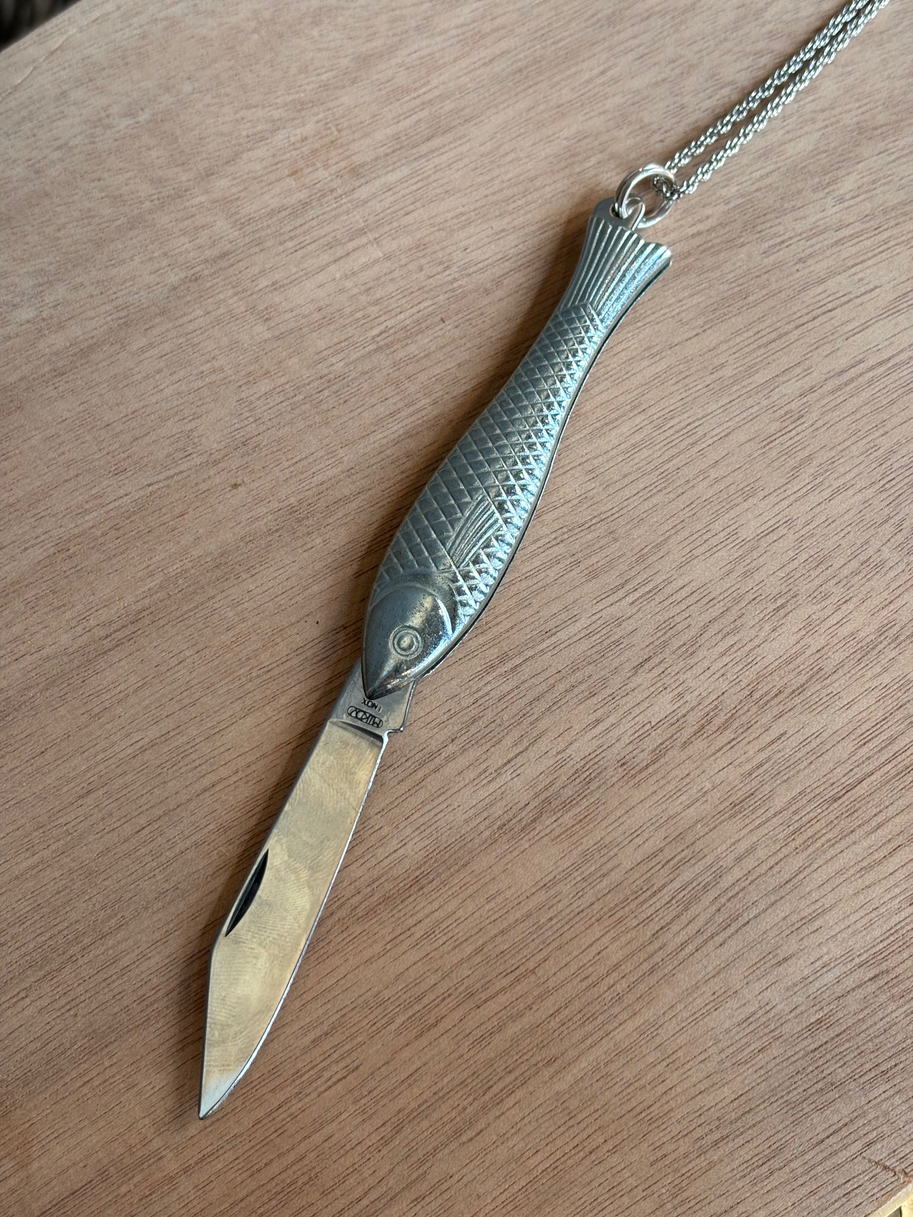 Fish Knife Necklace Gold