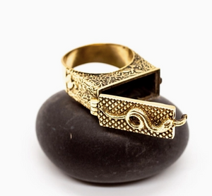 Serpent Poison Ring Brass