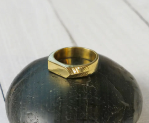 Etched Arrow Signet Ring Brass