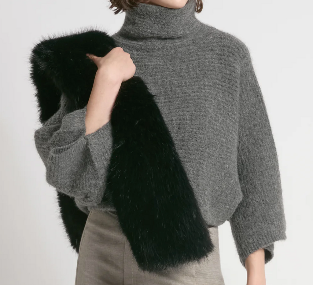 Sasha Keyhole Fur Scarf Black
