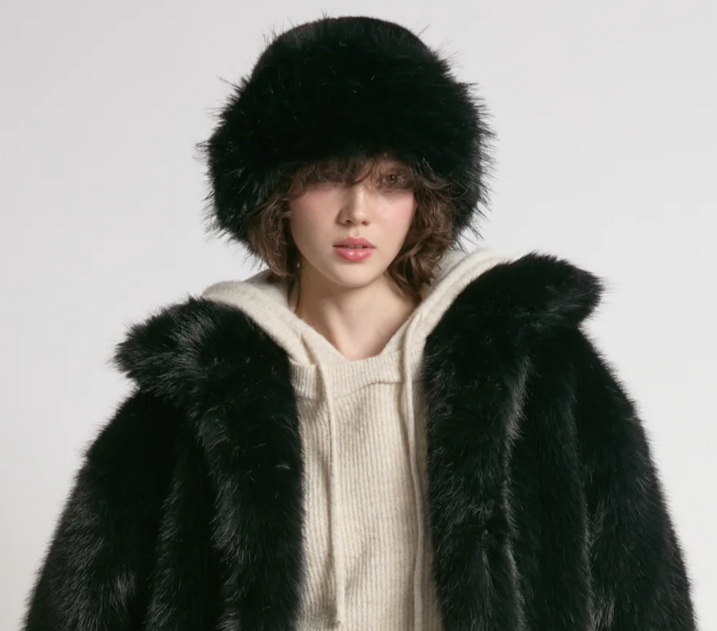 Noir Russian Hat Black