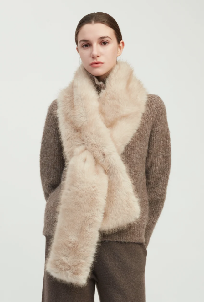 Keyhole Faux Fur Stole Beige