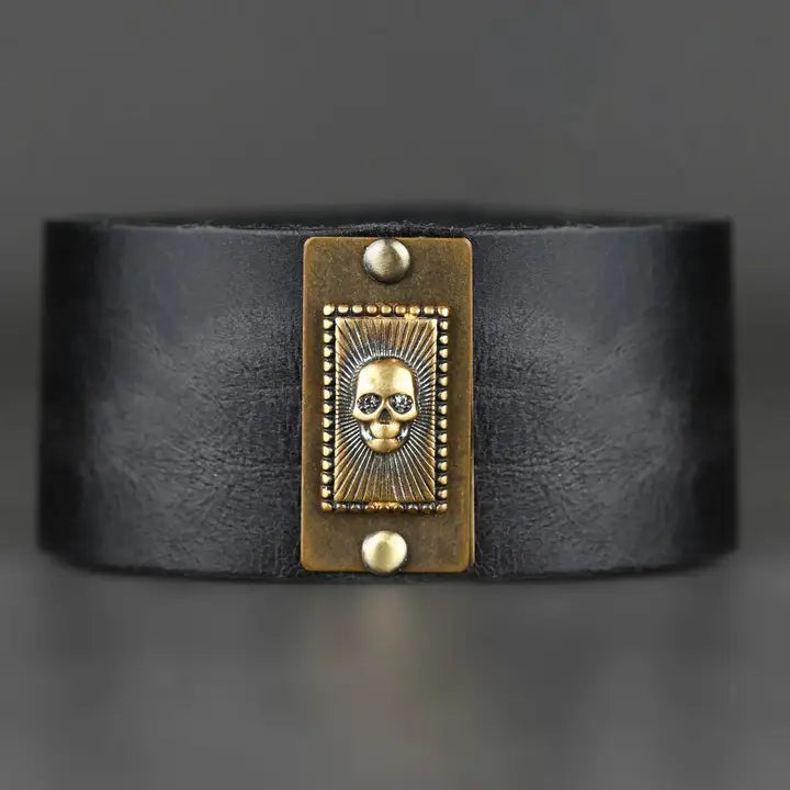 Leather Cast Skull Cuff Black