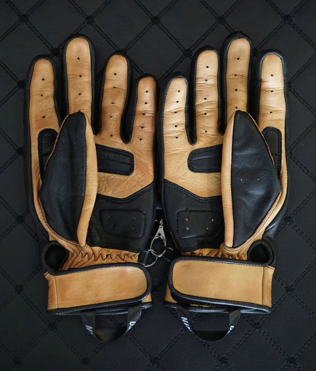 Checkmate Gloves Tan / Black