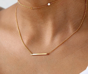Sleek Bar Necklace Gold