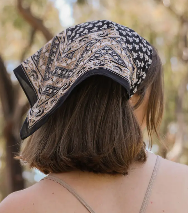 Vintage Floral Vine Bandana Black