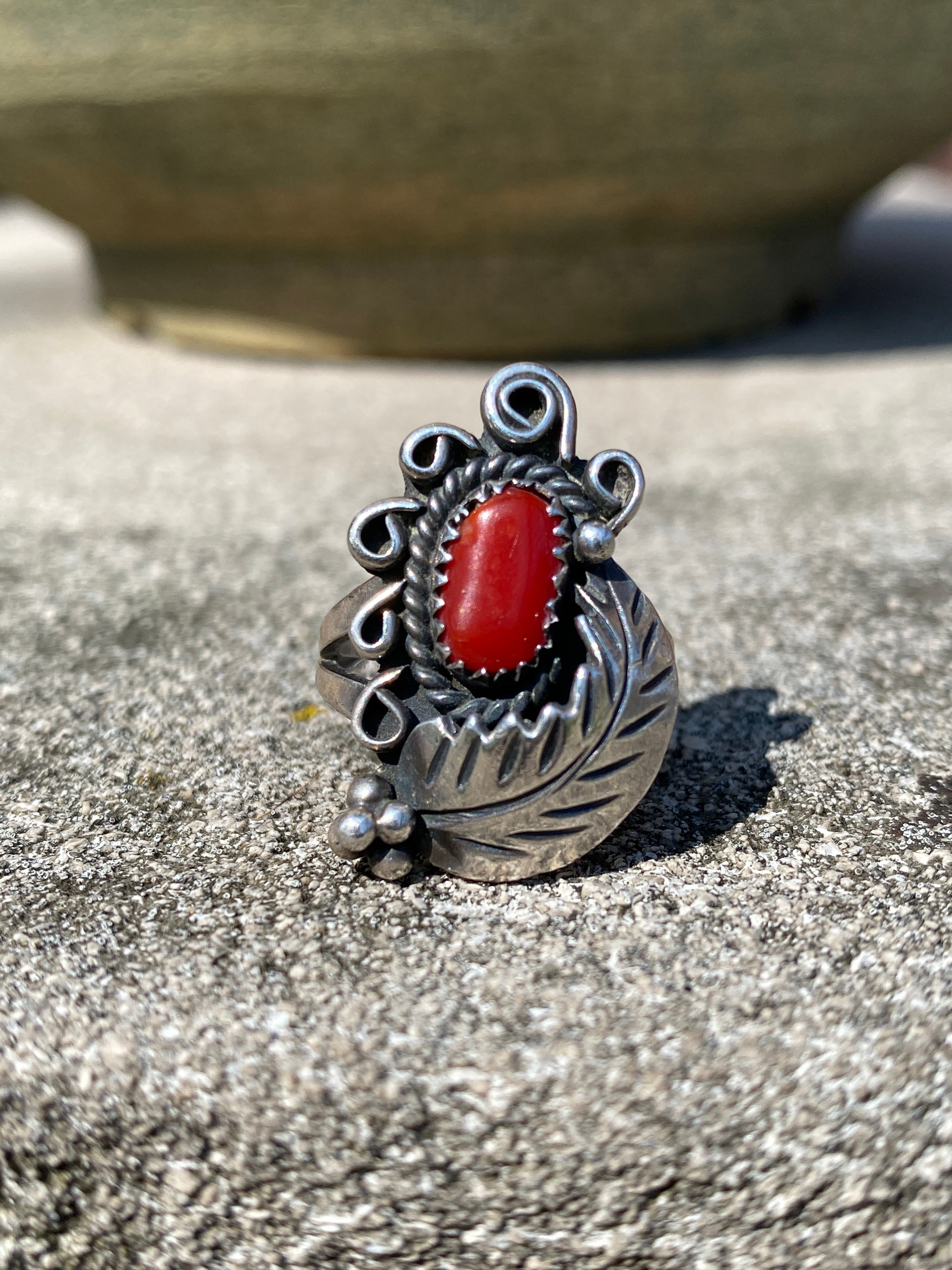 Vintage Coral Stone Size 6.75